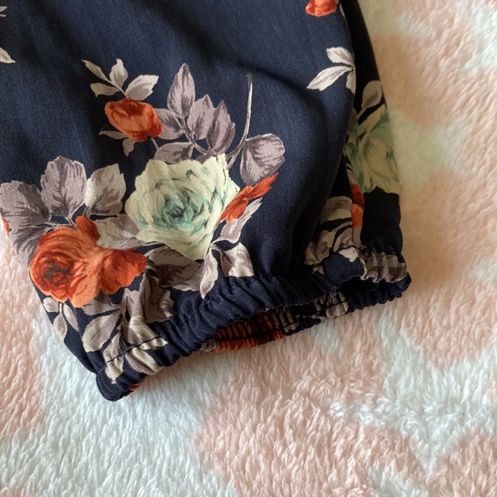 Charlotte Ruse dress - Picture 4 of 6